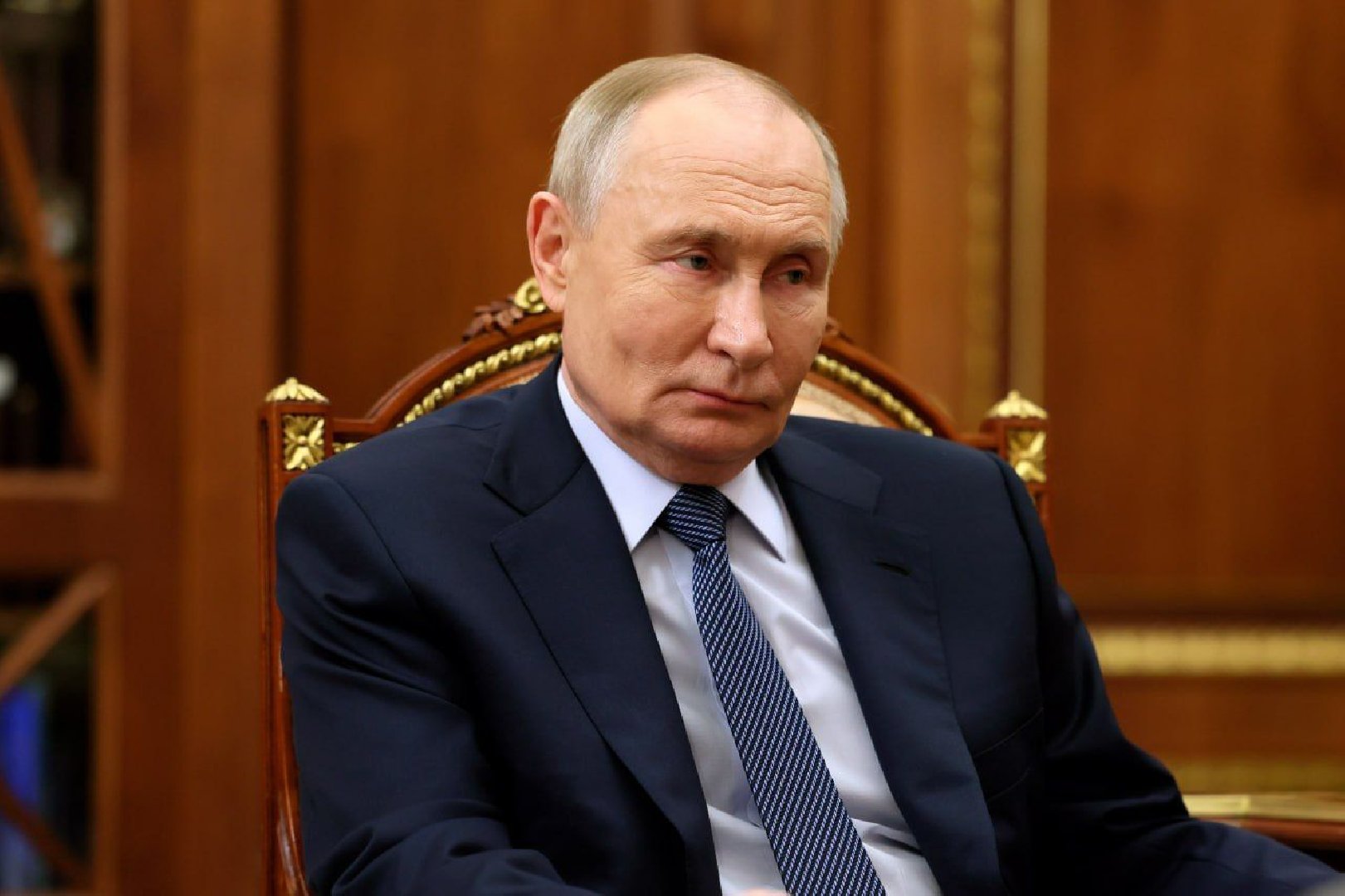 Путин назвал укрепление ПВО единственным способом защиты складов от атак