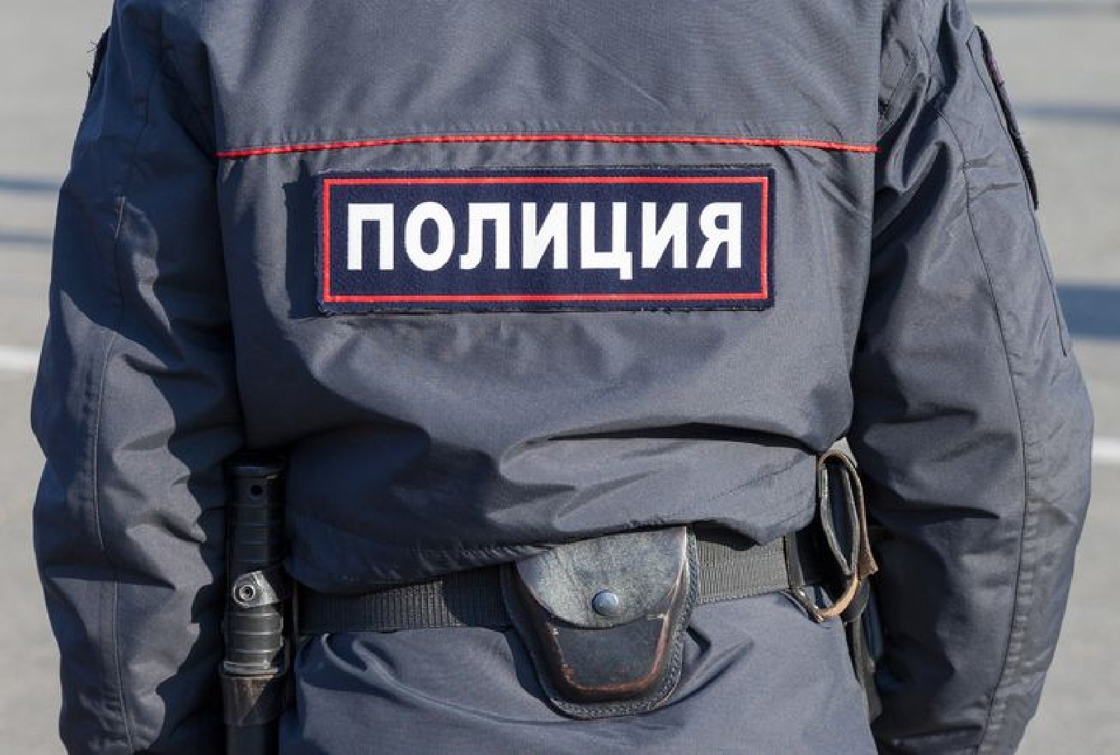 На Алтае женщина вызвала полицию и пожарных, чтобы выпить с сотрудниками