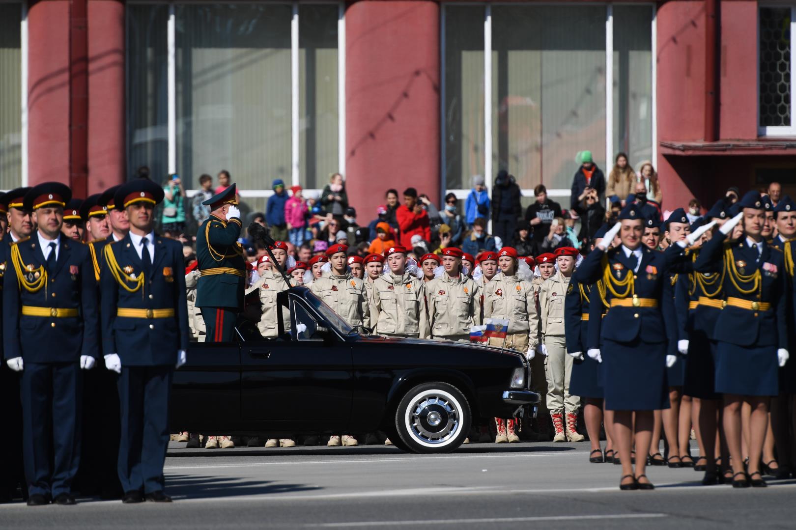 Прогремела слава нашего полка