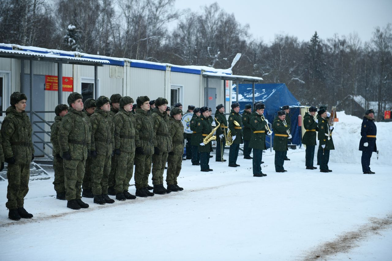 В Дмитрове заступил на боевое дежурство новый дивизион ЗРС С-400 | Радио 1