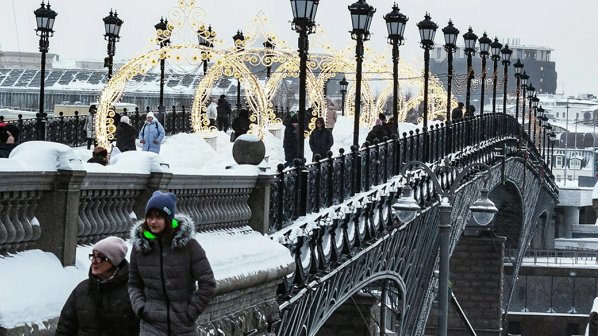 Потепление и ледяной дождь придут в Москву в пятницу | Российские новости -  360tv News