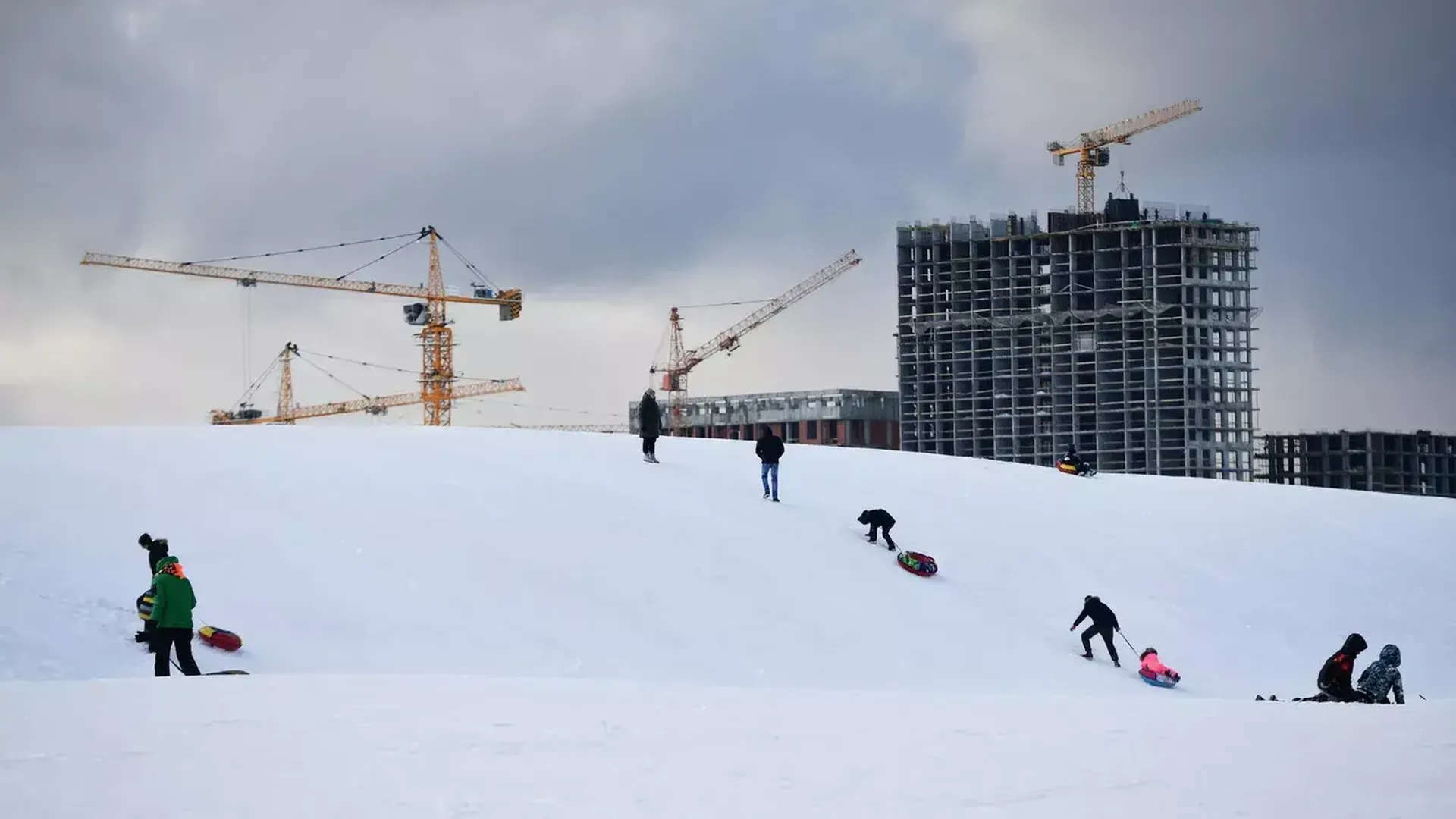 Жители Коптева в Москве начали переезд в новостройку по реновации |  Российские новости - 360tv News