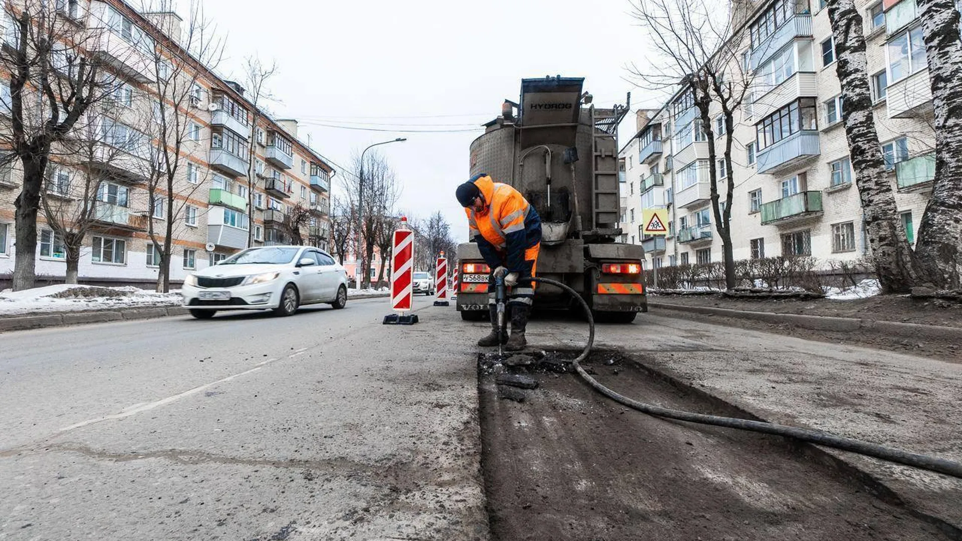 Дорожные ямы устранили еще в 4 округах Подмосковья | Российские новости -  360tv News