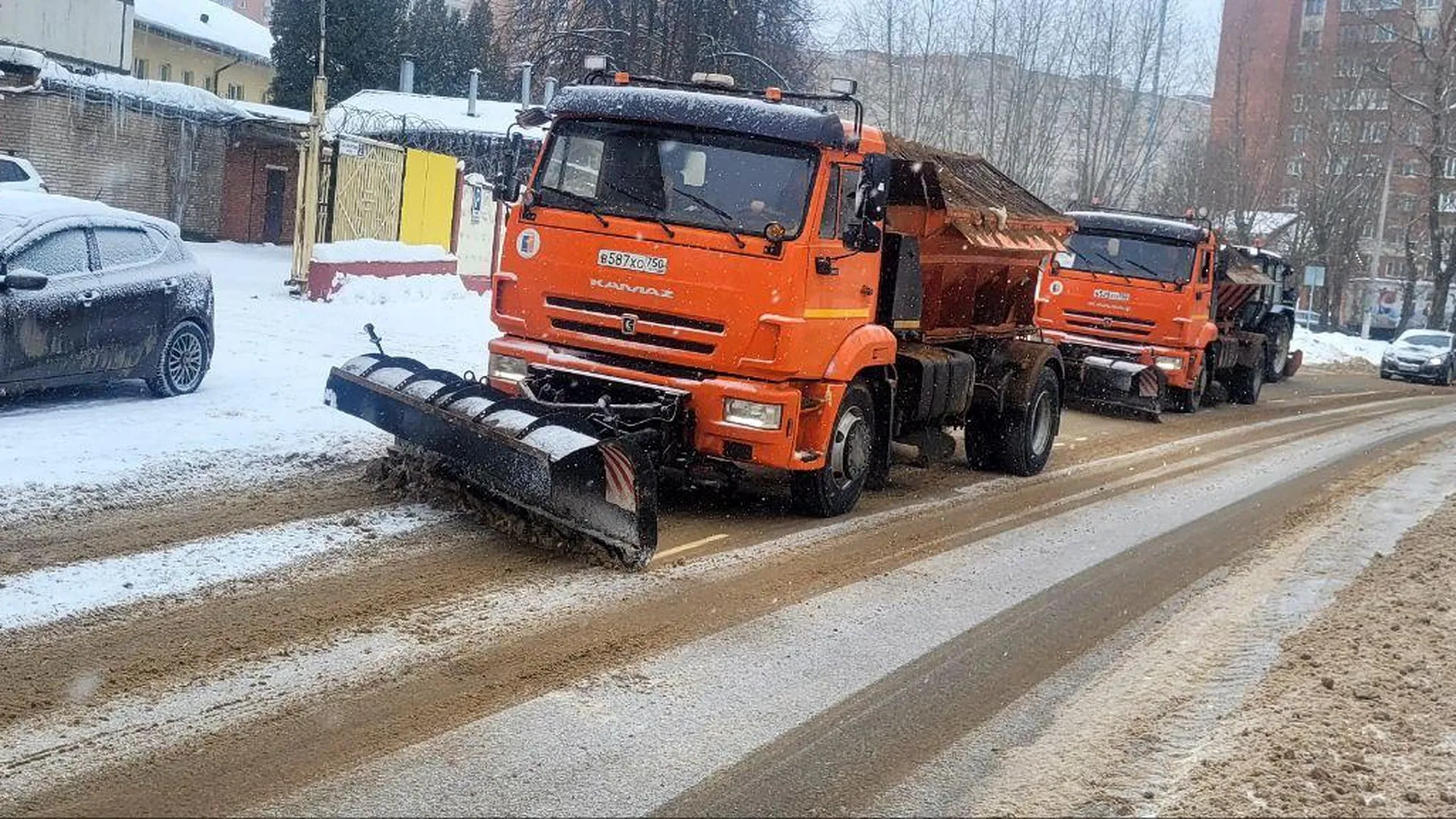 Дорожные службы в Лобне подготовились к циклону «Ольга»