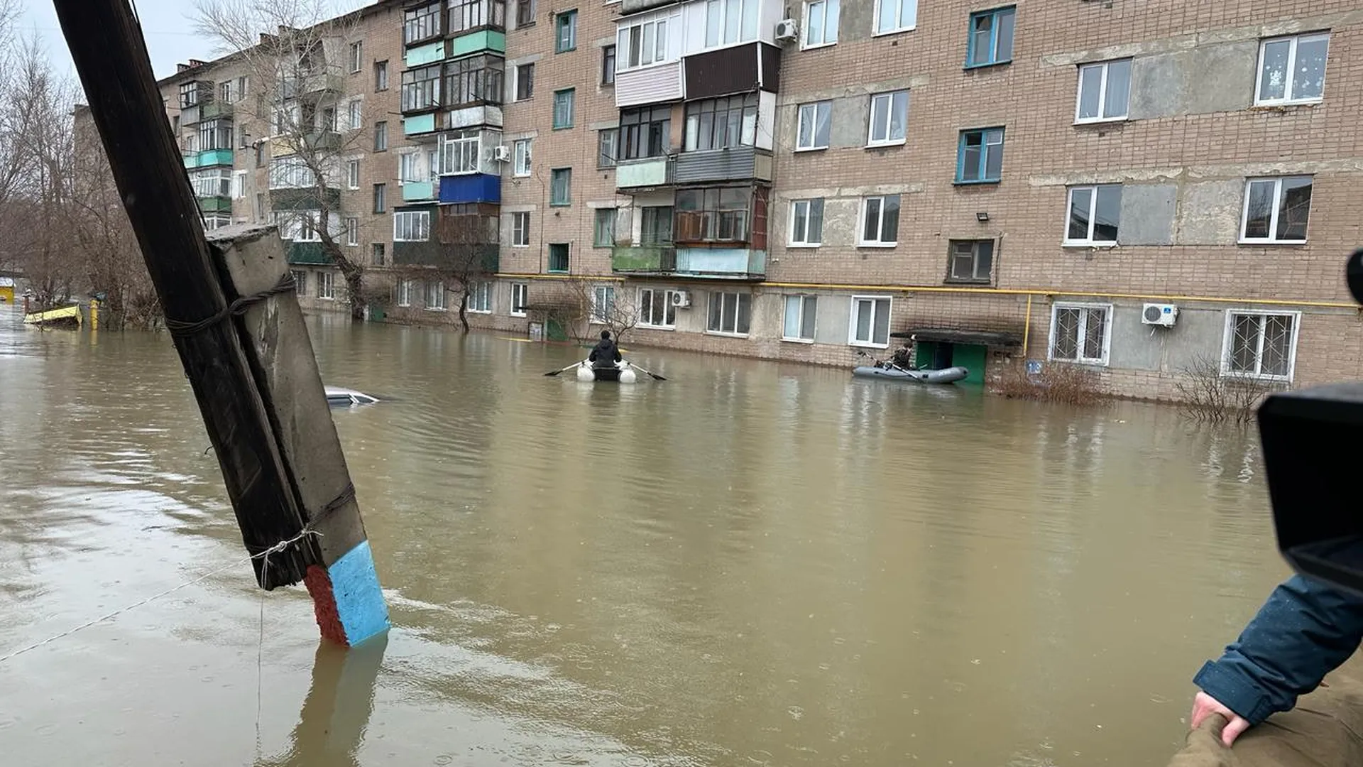 Грызунов обвинили в прорыве насыпной дамбы в Орске | Российские новости -  360tv News