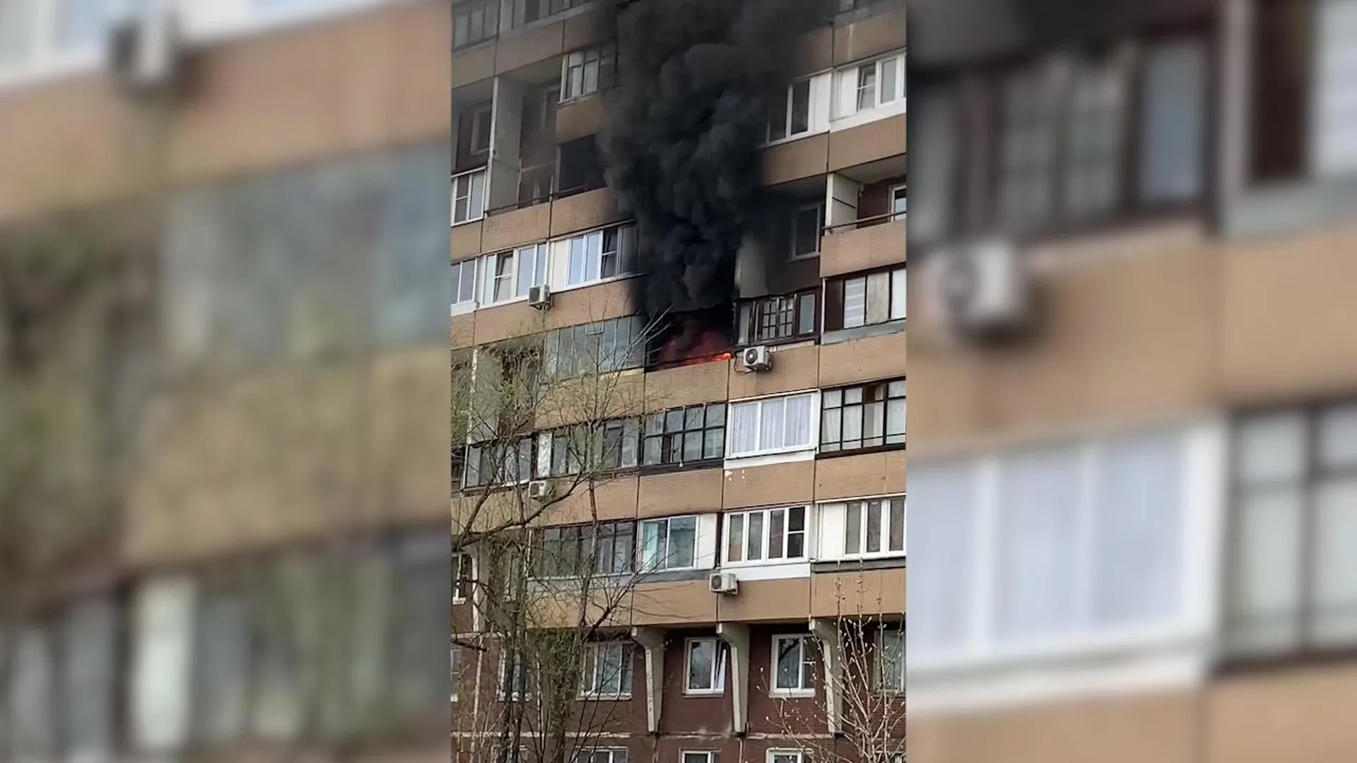 Балкон загорелся в квартире на востоке Москвы из-за детской шалости |  Российские новости - 360tv News