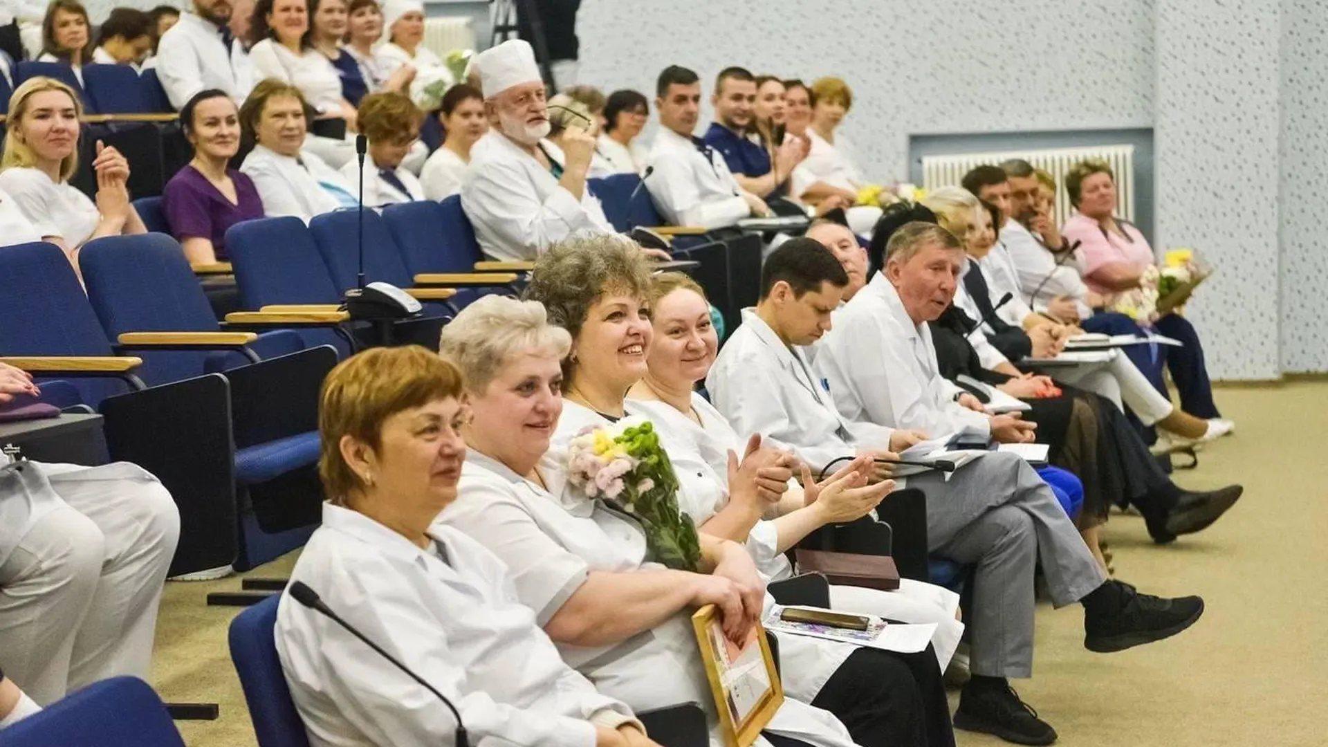 Лучших медсестер наградили в онкодиспансере Балашихи