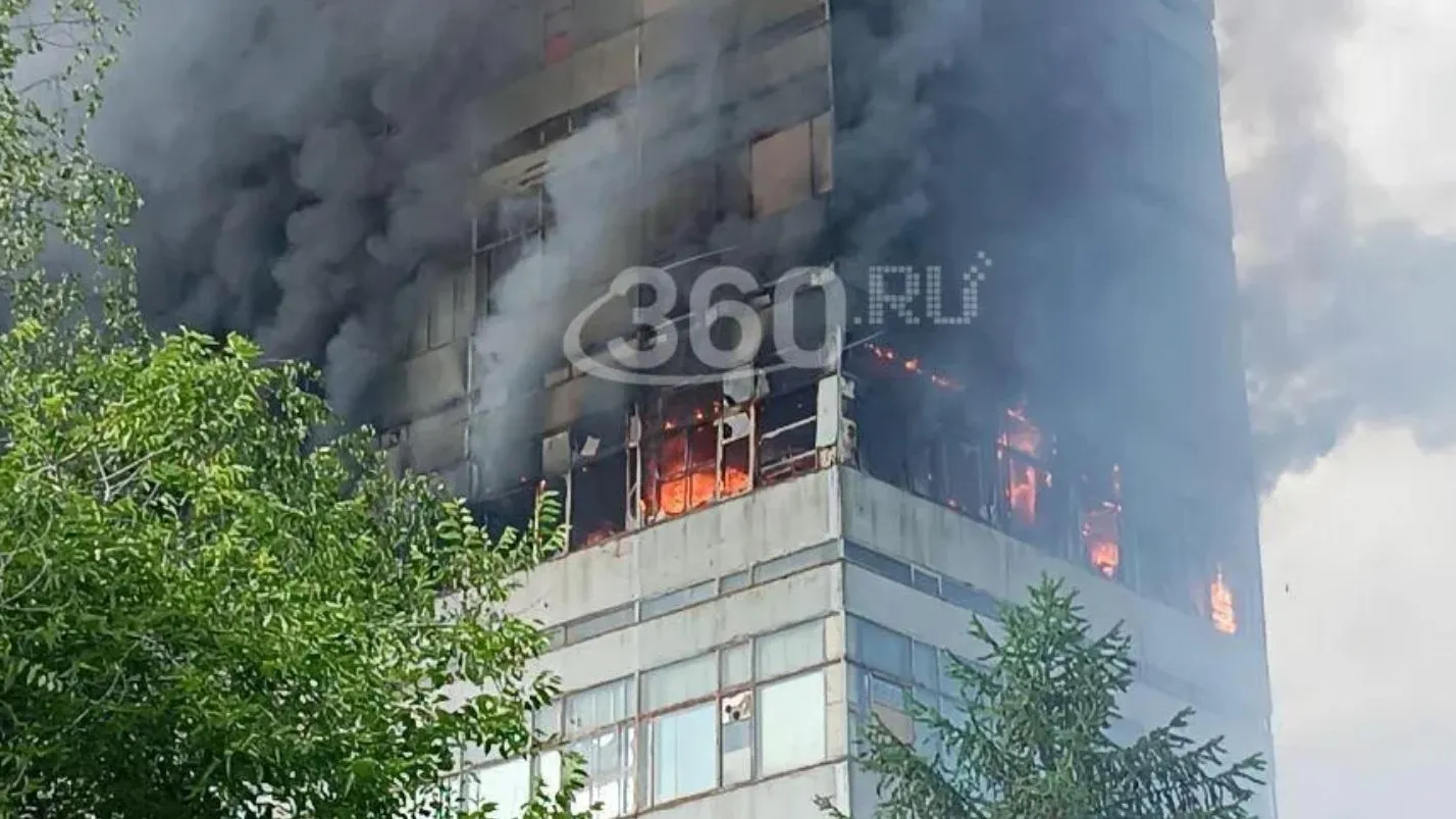 Семилетняя девочка застряла на горке в московском аквапарке | Российские  новости - 360tv News