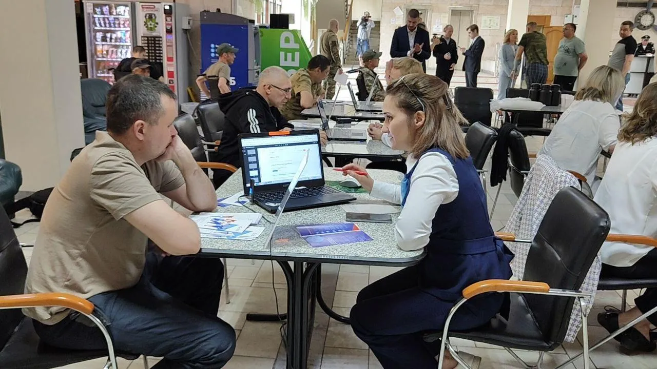 Выездной прием по трудоустройству участников СВО провели в Подмосковье |  Российские новости - 360tv News