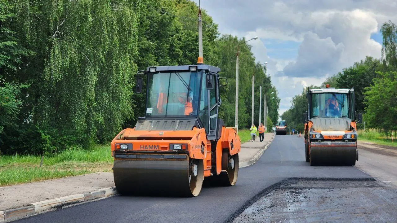 Дорожные службы отремонтировали покрытие еще на 10 трассах Подмосковья |  Российские новости - 360tv News