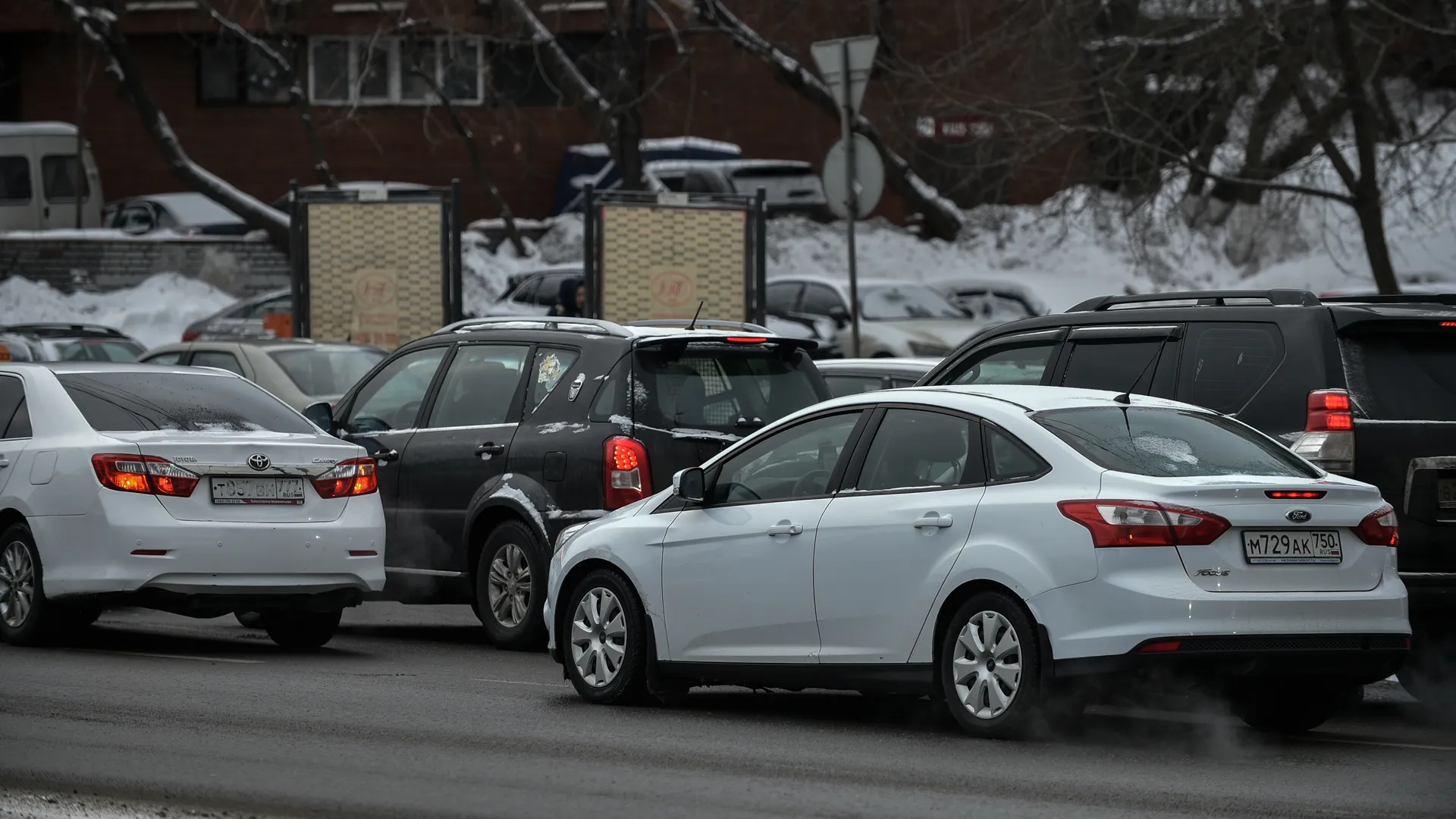 Пробки в Подмосковье оценили в 5 баллов утром 20 августа